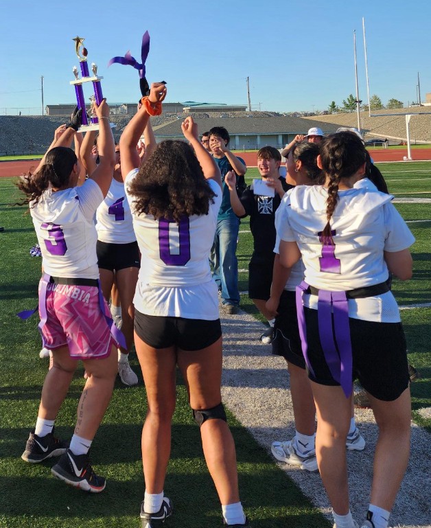 Powderpuff Showdown Juniors vs. Seniors, No Holding Back
