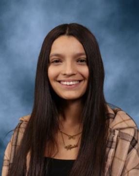 Senior Spotlight: Adelina Mercado
